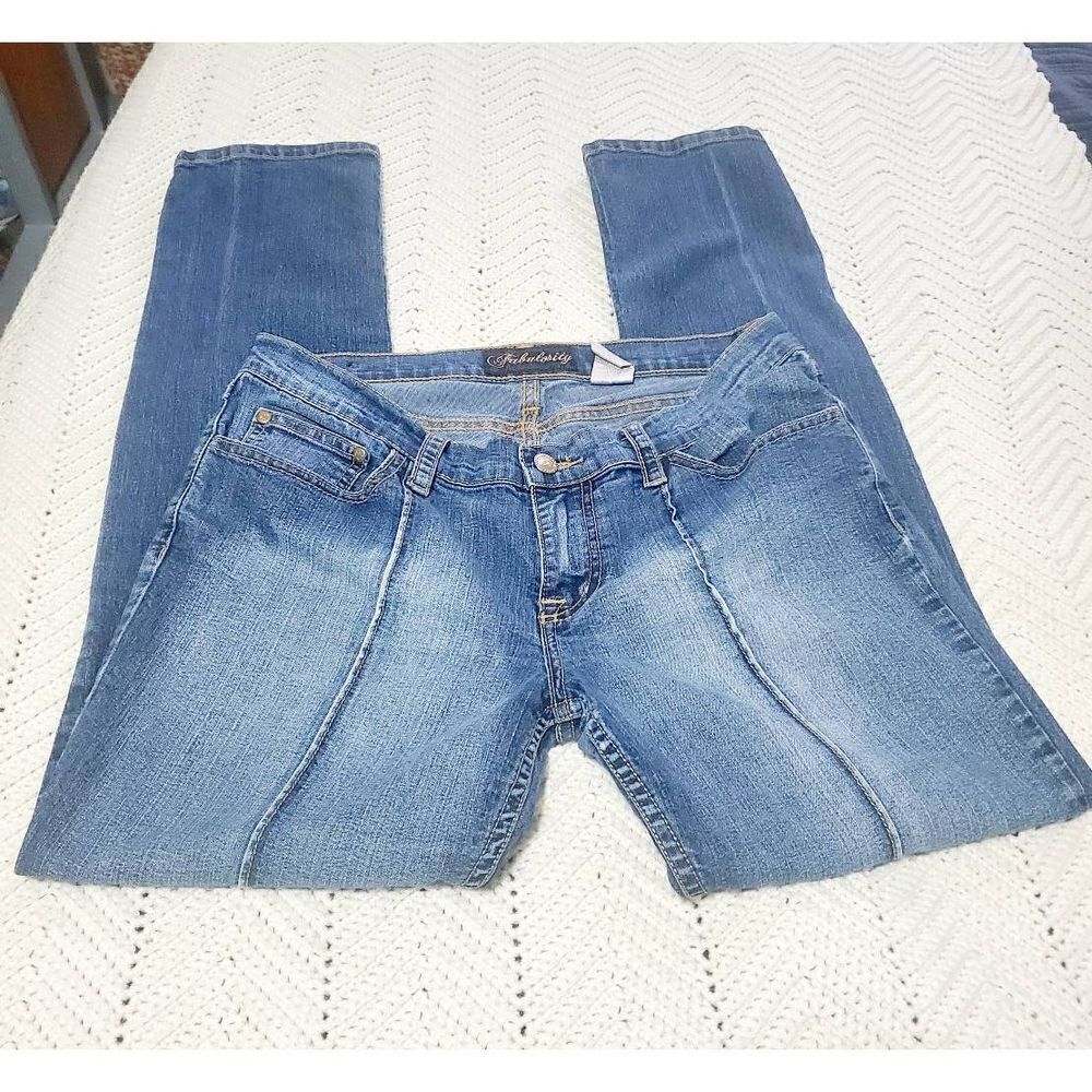 Fabulosity Y2K Lightwash Jeans Size 9